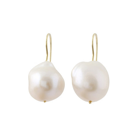 Meringue pearl earrings